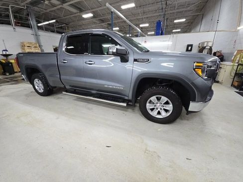 Used 2020 GMC Sierra 1500 SLE w/ SLE Value Package AWD/4WD image 9