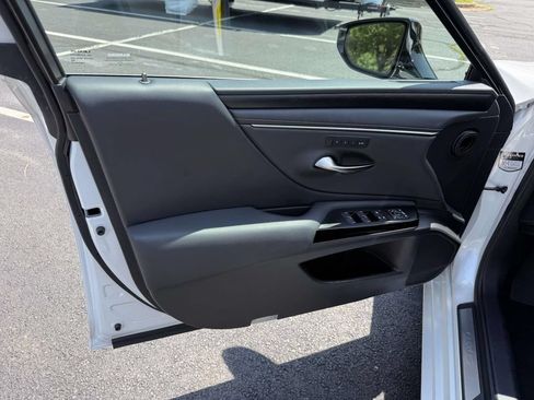 Used 2023 Lexus ES 350 w/ Premium Package FWD image 27