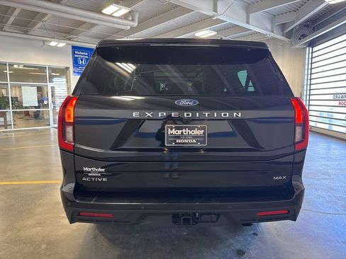 Used 2025 Ford Expedition Max Active AWD/4WD image 6