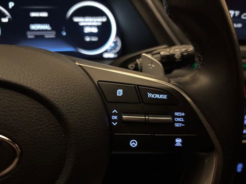 Used 2022 Hyundai Sonata Limited image 17