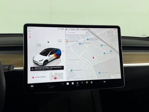 Used 2025 Tesla Model Y Long Range image 13