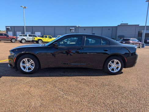 Used 2023 Dodge Charger SXT image 8