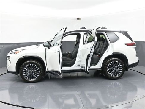 New 2025 Nissan Rogue Platinum w/ Platinum Premium Package image 49