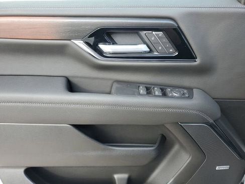 New 2026 GMC Yukon Denali AWD/4WD image 17