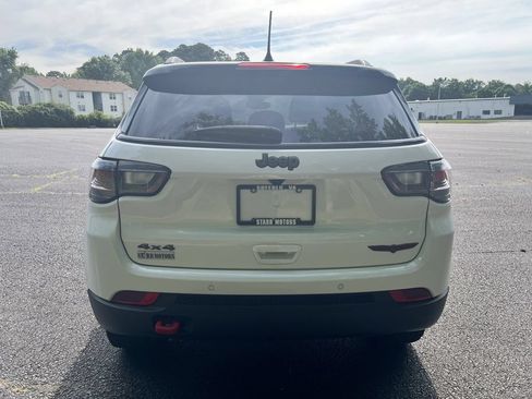 Certified 2025 Jeep Compass Trailhawk w/ Trailhawk Elite Group AWD/4WD image 4