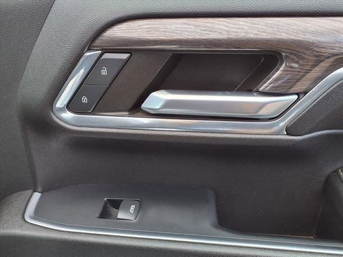 Used 2024 Chevrolet Silverado 2500 LTZ image 24