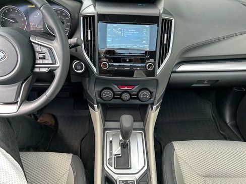 Used 2021 Subaru Forester Premium AWD/4WD image 18