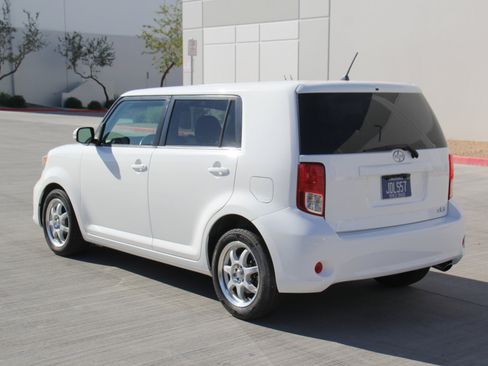 Used 2012 Scion xB image 7