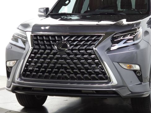 Used 2023 Lexus GX 460 Premium AWD/4WD image 3