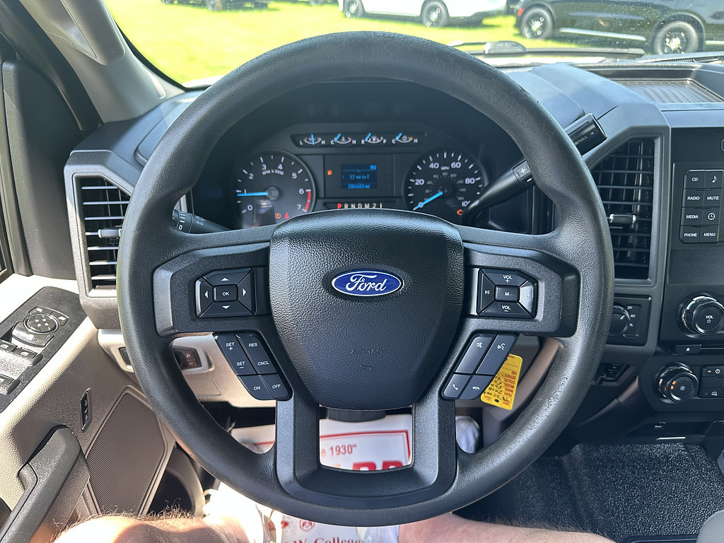 Used 2018 Ford F250 XL w/ Power Equipment Group AWD/4WD image 9