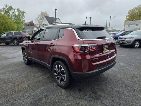 Used 2022 Jeep Compass Limited image 5