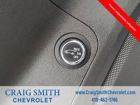 Used 2022 GMC Acadia SLE w/ Driver Convenience Package image 7