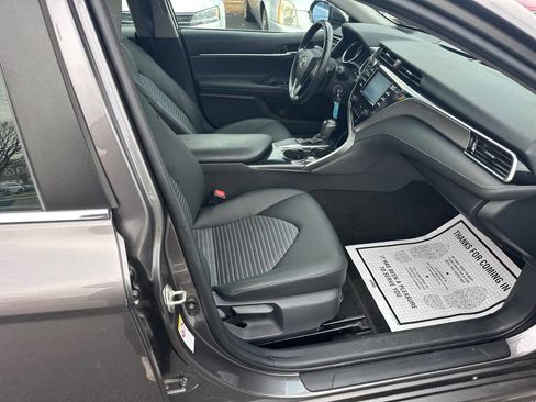 Used 2018 Toyota Camry L image 7