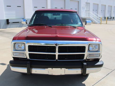 Used 1993 Dodge D/W Truck 250 RWD image 23