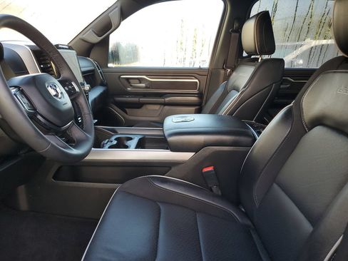 Used 2026 RAM 1500 Laramie AWD/4WD image 19