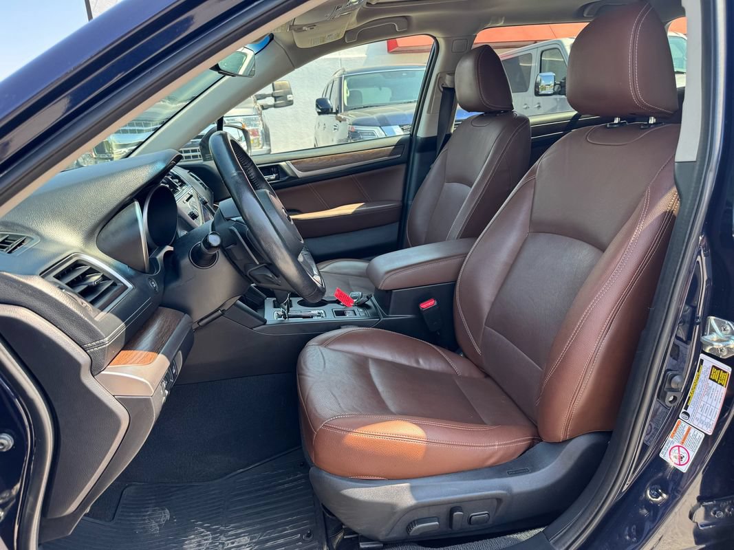 Used 2018 Subaru Outback 2.5i Touring AWD/4WD image 11