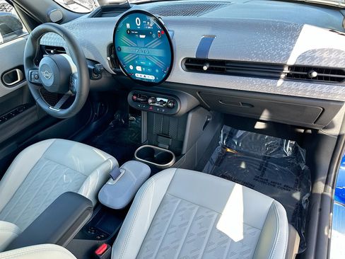 Used 2025 MINI Cooper S image 33