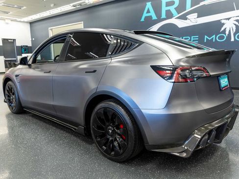 Used 2023 Tesla Model Y Long Range AWD/4WD image 8