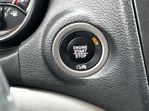 Used 2018 Dodge Journey Crossroad w/ Driver Convenience Group image 22