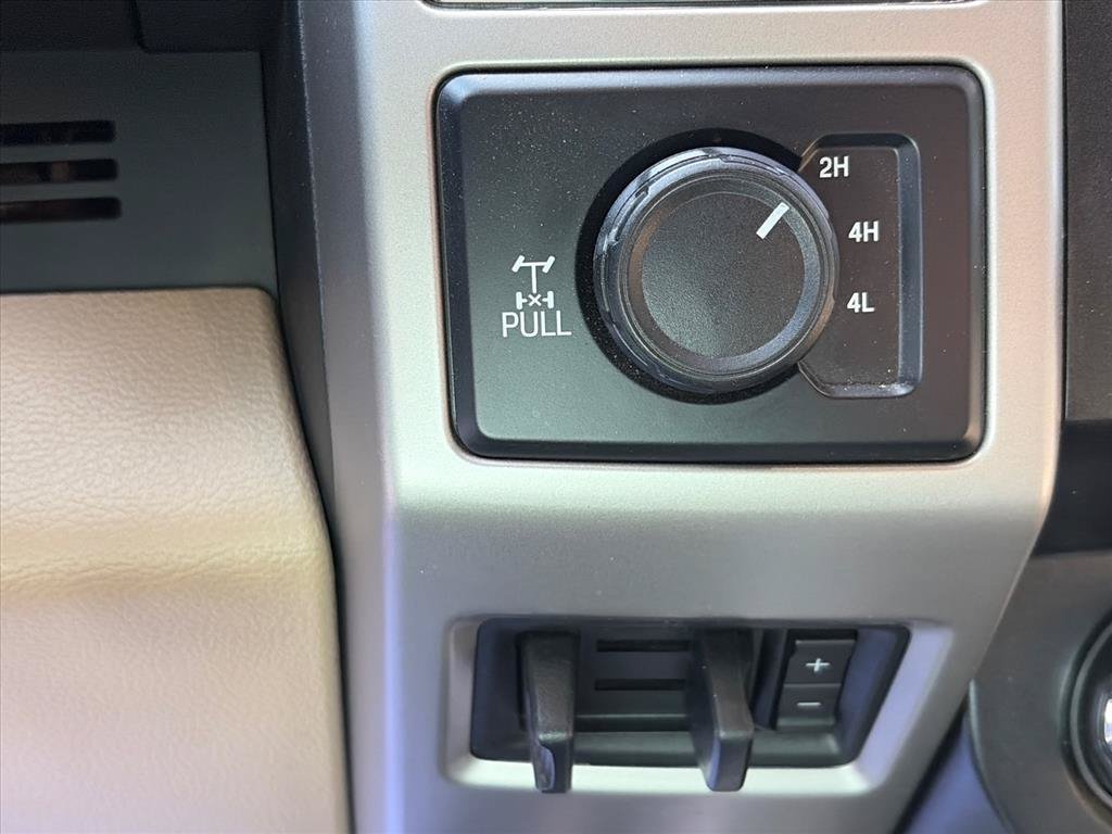 Used 2018 Ford F250 Lariat w/ Lariat Value Package AWD/4WD image 15