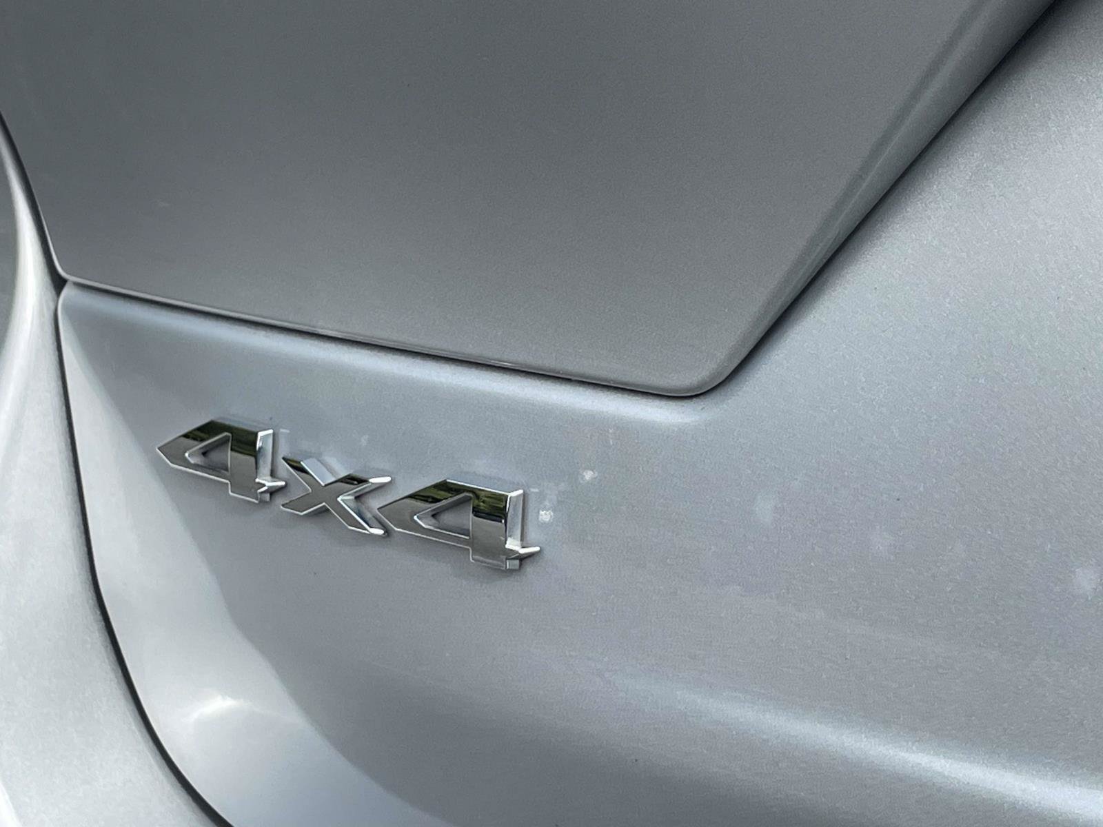 Used 2023 Jeep Grand Cherokee Limited AWD/4WD image 9