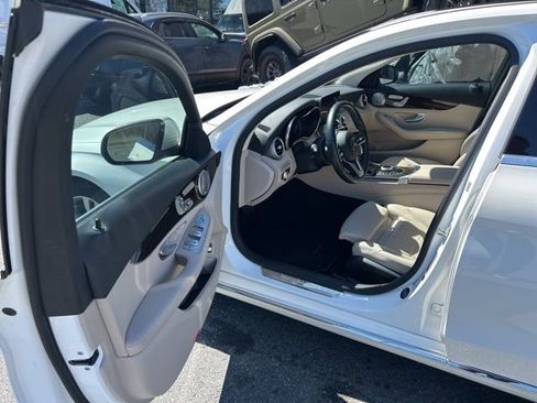 Used 2020 Mercedes-Benz C 300 C 300 image 2