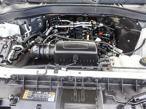 Used 2021 Ford Explorer XLT w/ Equipment Group 202A image 27