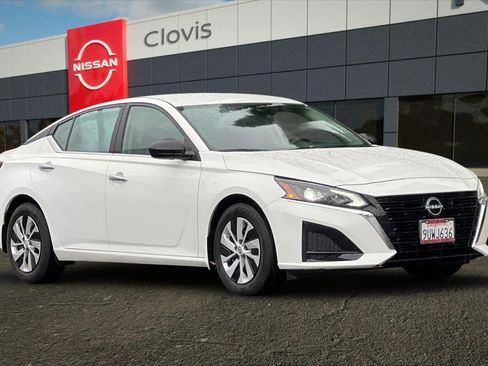 Certified 2025 Nissan Altima 2.5 S image 10