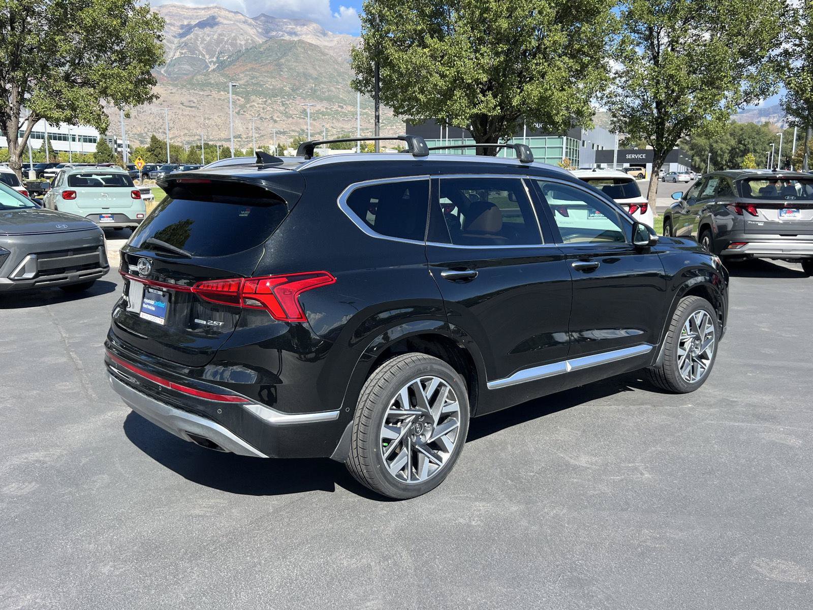 Used 2023 Hyundai Santa Fe Calligraphy AWD/4WD image 16