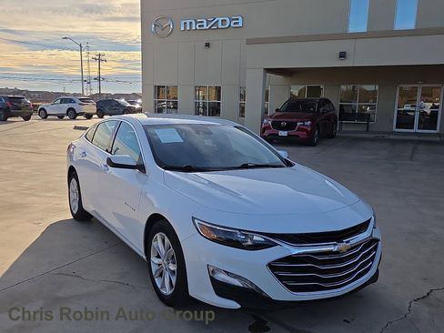 Used 2024 Chevrolet Malibu LT image 1