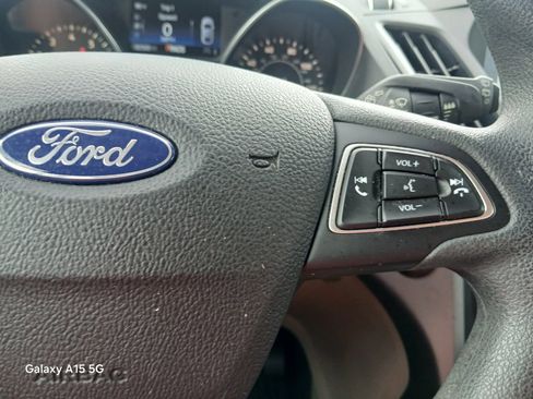 Used 2019 Ford Escape SE FWD image 31