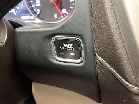 Used 2017 GMC Acadia Denali w/ Technology Package AWD/4WD image 23