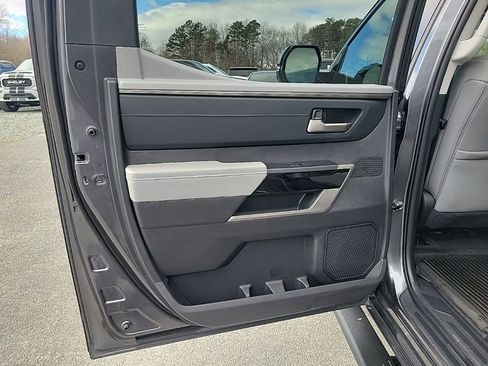 Used 2024 Toyota Tundra Limited image 29