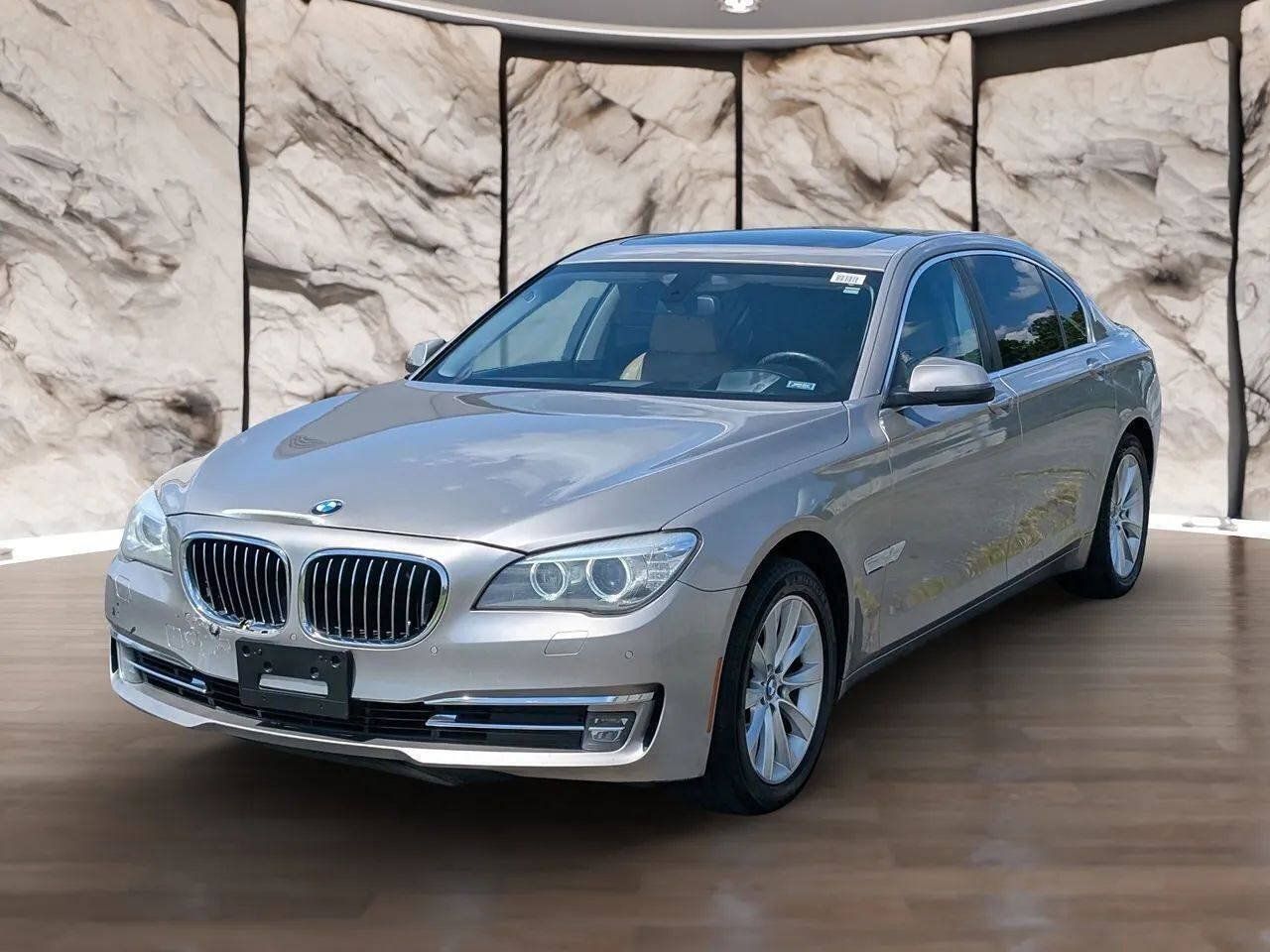 Used 2013 BMW 740Li xDrive AWD/4WD image 1