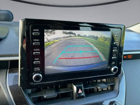 Used 2020 Toyota Corolla LE FWD image 21