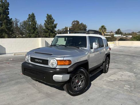 Used 2007 Toyota FJ Cruiser 4WD image 4