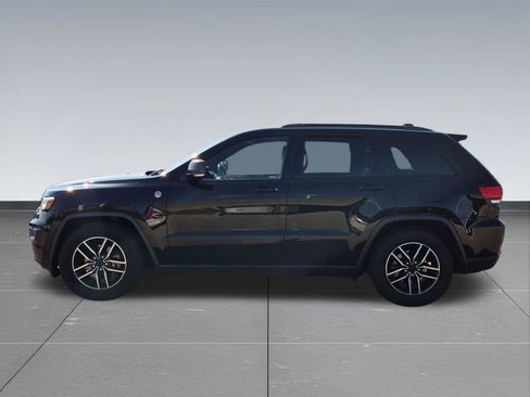 Used 2020 Jeep Grand Cherokee Trailhawk w/ Trailhawk Luxury Group AWD/4WD image 3