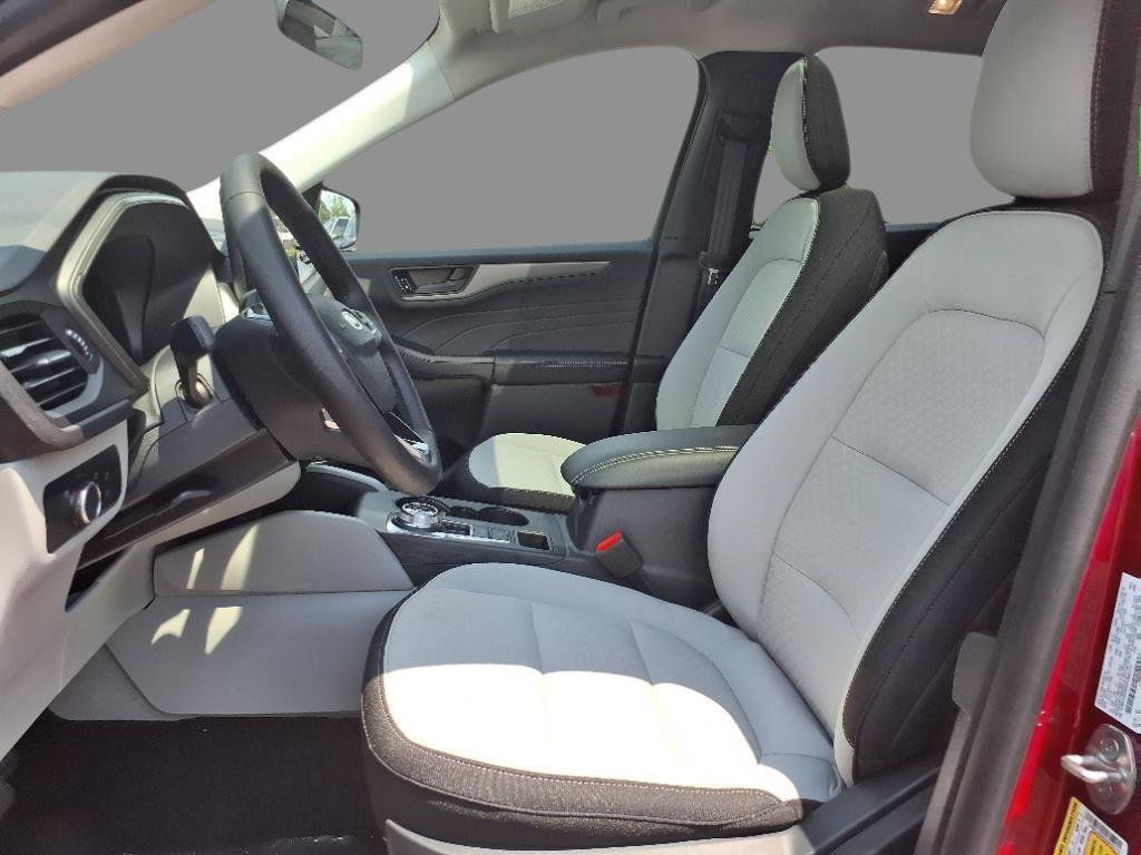 New 2025 Ford Escape Active w/ Tech Pack #1 AWD/4WD image 5