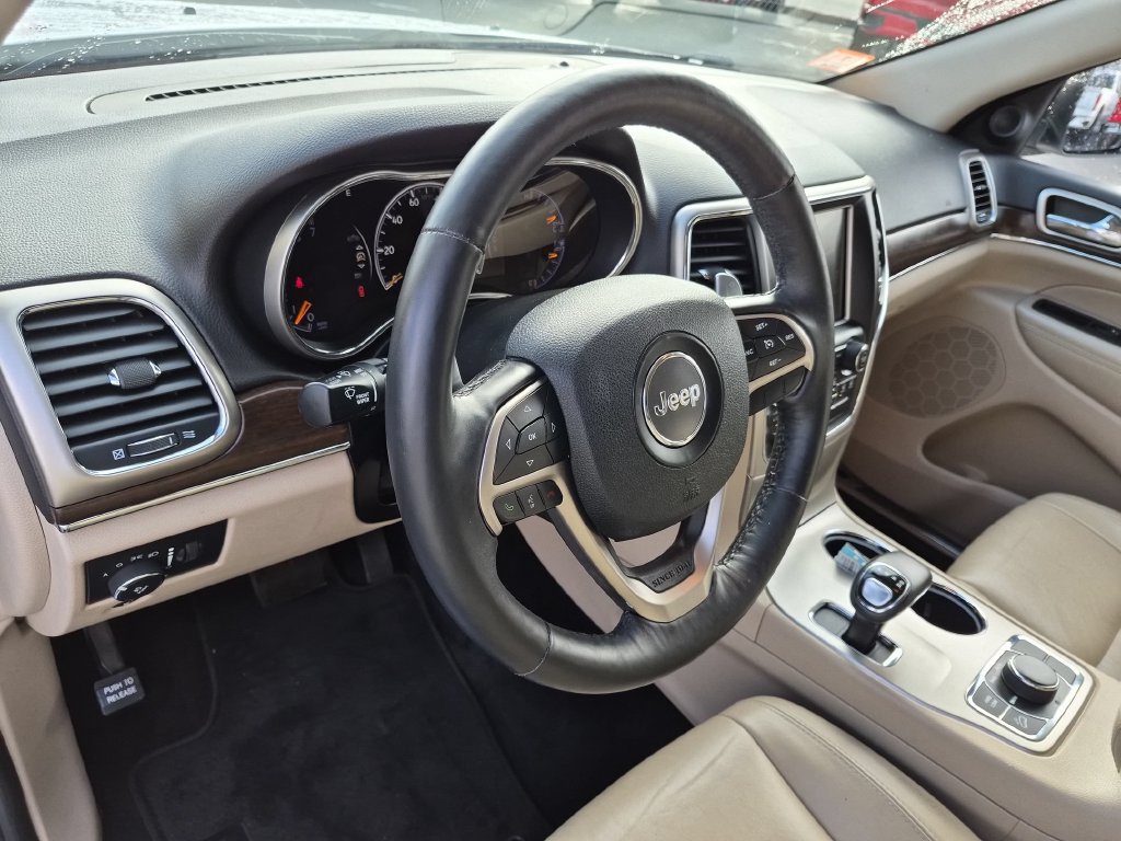 Used 2021 Jeep Grand Cherokee L Limited AWD/4WD image 13