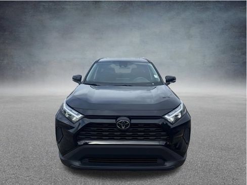 Used 2024 Toyota RAV4 XLE FWD image 2