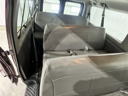 Used 2007 Ford E-350 and Econoline 350 XLT image 14