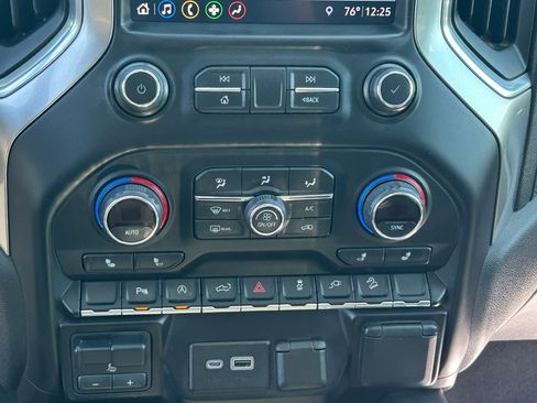 Used 2019 Chevrolet Silverado 1500 LT Trail Boss AWD/4WD image 22