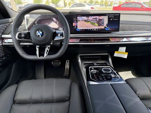 New 2025 BMW 760i xDrive AWD/4WD image 15