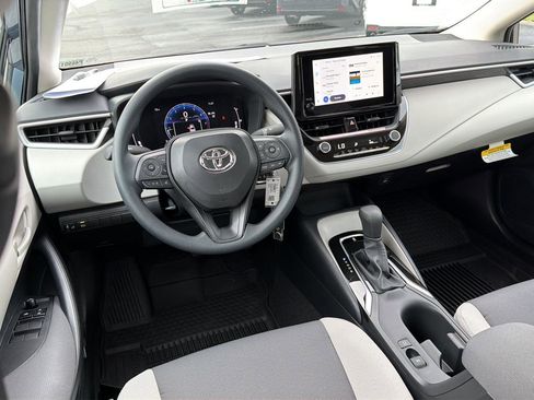 New 2026 Toyota Corolla LE FWD image 17