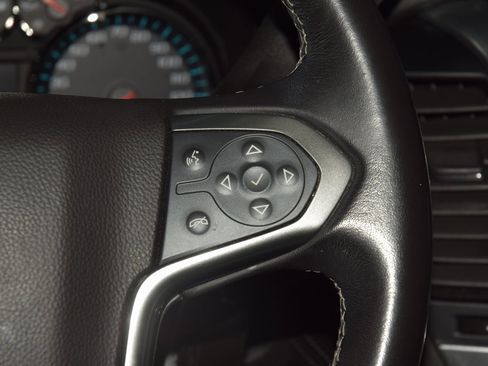 Used 2020 Chevrolet Tahoe LS w/ Enhanced Driver Alert Package image 35