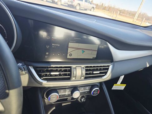 Used 2024 Alfa Romeo Giulia Ti image 27