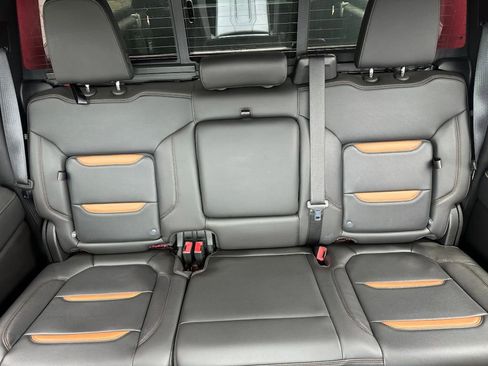 Used 2020 GMC Sierra 1500 AT4 w/ AT4 Premium Package AWD/4WD image 43