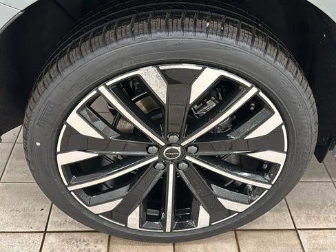 New 2026 Volvo XC60 B5 Ultra w/ Protection Package Premier AWD/4WD image 31