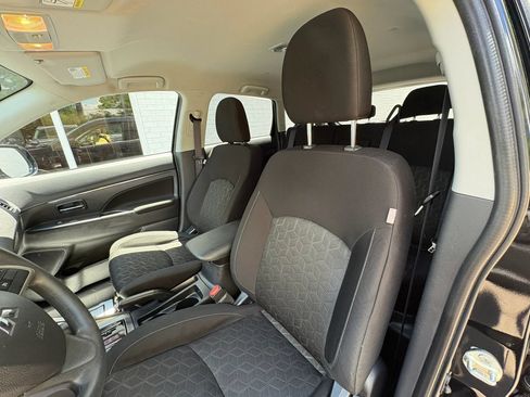 Used 2025 Mitsubishi Outlander Sport AWD image 25