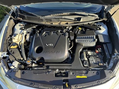 Used 2017 Nissan Maxima 3.5 SV FWD image 13